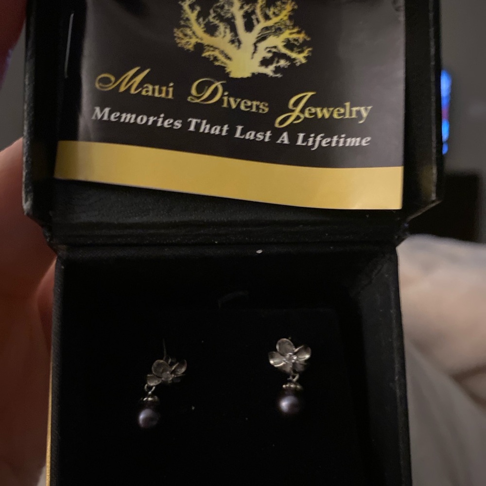 Maui Divers Jewelry Silver and Purple Earrings